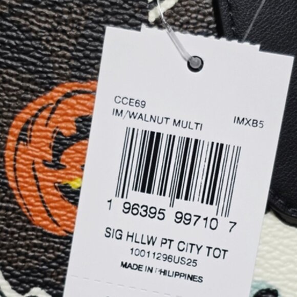 NEW Coach Halloween City Tote Bag CCE69 Signature Ghost Pumpkins Spider Charm - Picture 9 of 11